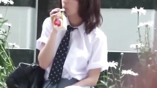 Peeping Tom's Paradise - School Girls Peeing in Public