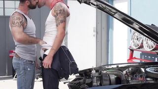 Double Penetration Garage Fucks - Chris Dammed & Vince Parker Fucking Hard On Jake Nicolas