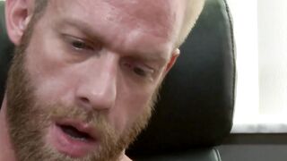 Blondie's Fast Wank - Hot Babe Masturbates For You