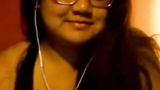 Bubbly Asain MILF Fingers HERSELF LIVE in HD - Must See!
