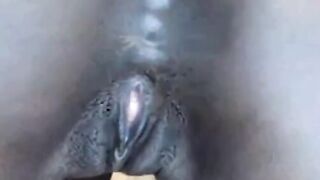Big-Ass Ebony MILF Twerking on Webcam!