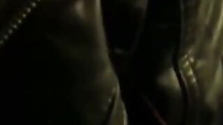 Amateur Girl Gives Blowjob in Public