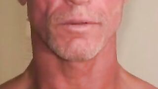 Mature amateur gets fingered during jerk session