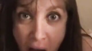Amateur MILF Gives Blowjob