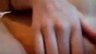 Webcam Girl Pleasures Herself