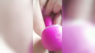 YOUNGENGLISHBBW – BLOWING MY VIBRATOR DRILLING MY SOAK LEAKING VAGINA