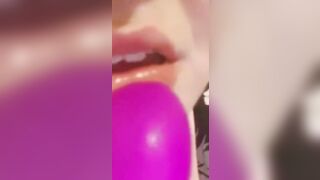 YoungEnglishBBW – Squeezing My Tits Sucking Off My Sex Toy