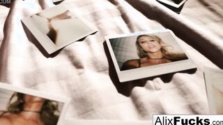Alix Lynx takes pictures of herself before masturbating
