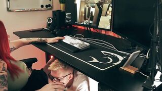 He ate my vagina while I was gaming