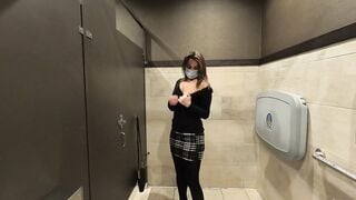 Fiance flashes and gets caught masturbating into outdoor restroom
