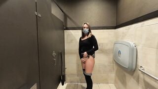 Fiance flashes and gets caught masturbating into outdoor restroom