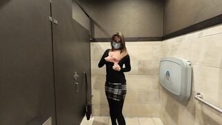 Fiance flashes and gets caught masturbating into outdoor restroom