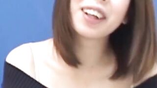 These Asian girls are clueless and pee before the lens