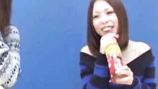 These Asian girls are clueless and pee before the lens