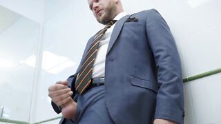 PlayingMen.com - Guillaume Wayne rams Malek Tobias's gorgeous hole