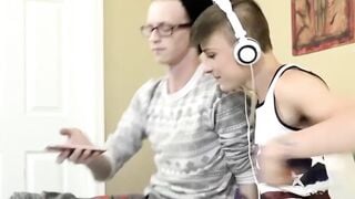 RawTwinkys.com - Twinks engage in hardcore bareback fucking and enthusiastic dick suc