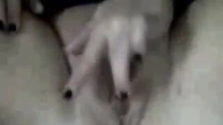 Italian Amateur Girl Masturbating on Webcam