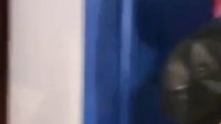 Danish Blonde's Garage Sex Ansigtsbehandling