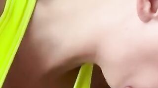 Slutty Babe Gives Amateur Blowjob to Huge Cock at Gym