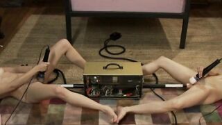 Amateur babes Missy Minks and Evilyn Fierce play a edging game with sex machines
