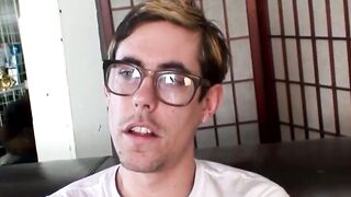 Richie Jacquelette shoots cum on his furry abs post stroking