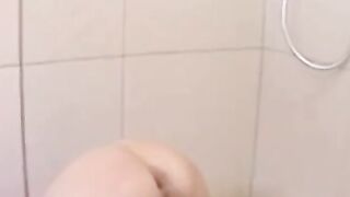 Wall Dildo Ride