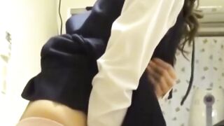 Japanese babe rubs her slit wildly on kitchen seat edge