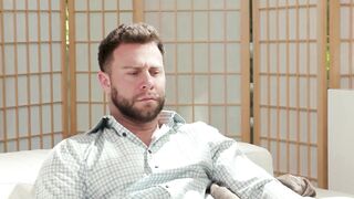 Mona Azar and Slimthick Vic share hunks cock in mouths
