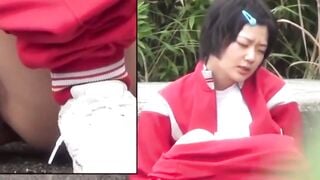 Japanese vixen strokes her bushy slit while outdoor piss