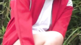 Japanese vixen strokes her bushy slit while outdoor piss