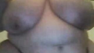 Big-Bodied Beauty Bares All on Webcam