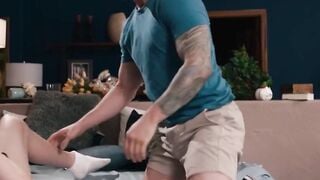 Amanda Riley satisfies hung lover with her tight butthole