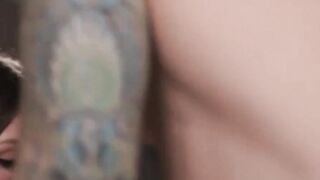 Amanda Riley satisfies hung lover with her tight butthole