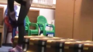 Maman francaise baise au travail en levrette - Amateur