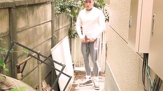 Yoshi Kawasaki jerks his bulge behind fence and blasts load