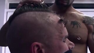 MuscleJockBound.com - Obedient Cullen Cable endures stingy nipple clamps