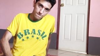 Mega hung Santiago strokes his balls while jerking