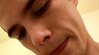 Inked twink Cage worships naked feet then cums from stroking