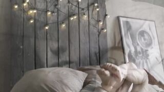Rona Talin strips seductively ending in nude bedroom reveal