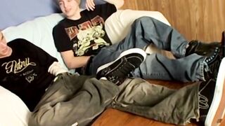 Hot Cain and Blinx play with feet before shared wanking