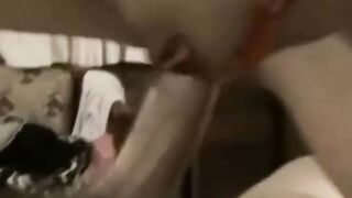 Svensk sötnos Ammande orgasm under analmassage av pojkvän