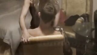Svensk sötnos Ammande orgasm under analmassage av pojkvän
