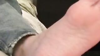Tattooed older homo jerks his thick dick in bed