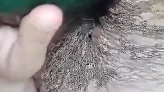 Milf se da un tratamiento con pepino