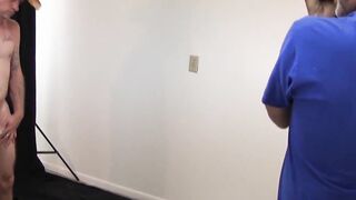 Horny bottom creampied by kinky photographer