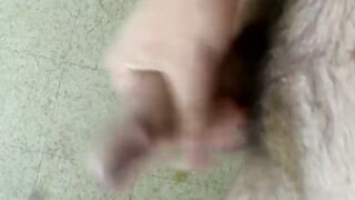 Amateur Eddy Lake strokes till cum flies