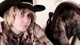 Country boy Carl shows sexy feet before cumming hard
