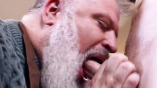 Bear Cliff Boyd plunges daddy dick into petite Jesse Stone