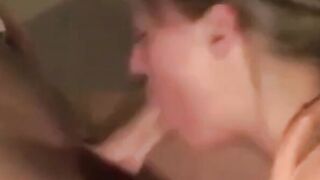 Deep Throat und Facial der deutschen Amateurfrau