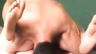 Manger chatte et orgasme - Mère Française